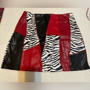 Akira mini skirt size L